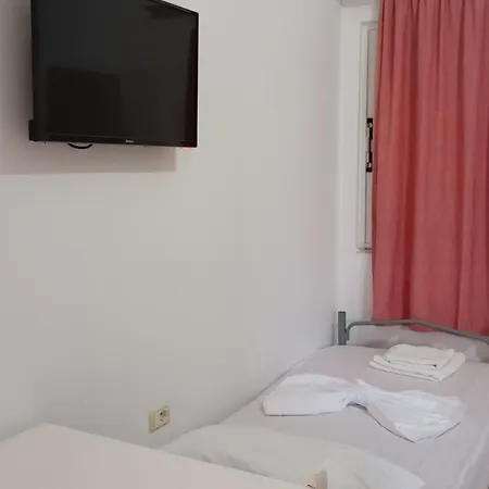 Vila Shabani