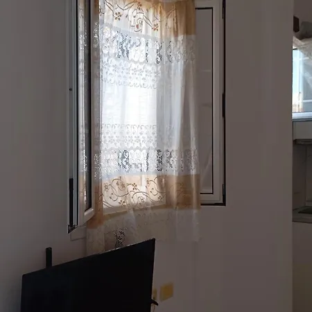 Vila Shabani Sarande