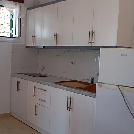 Vila Shabani Apartment Sarande